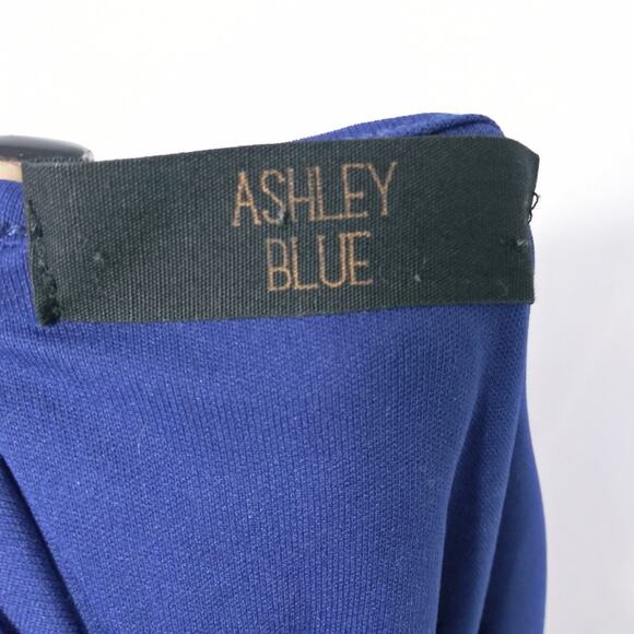 Ashley Blue Bell Sleeve Chevron Long Line  Lace Top 2X - Picture 8 of 9